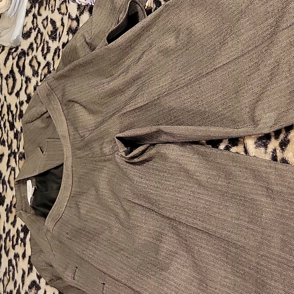 Two PC pant suit by Nine West - Picture 6 of 11